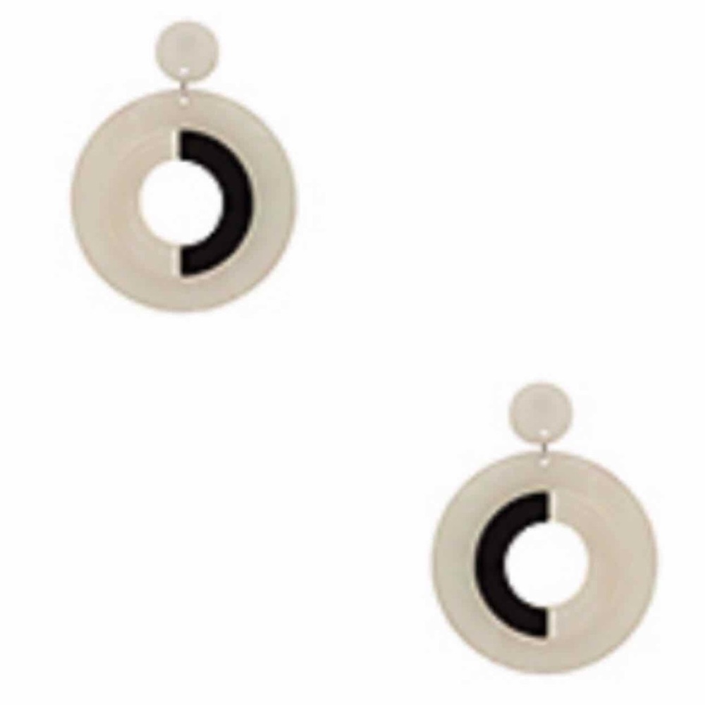 Fame Hoop Earrings